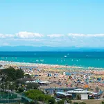 Lovely Flat With Shared Pool - Beahost *