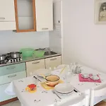 Lovely Flat With Shared Pool - Beahost Διαμέρισμα *
