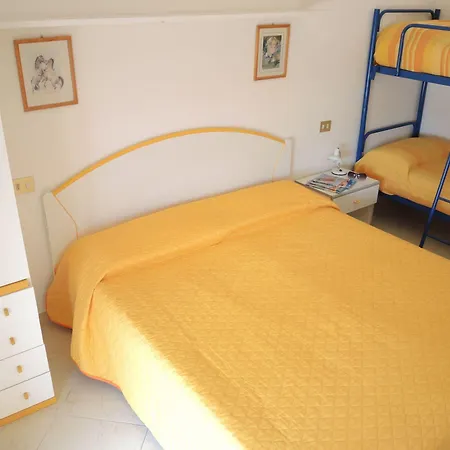Lovely Flat With Shared Pool - Beahost Apartment Bibione