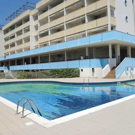 Lovely Flat With Shared Pool - Beahost * Бибионе