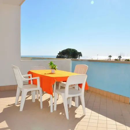 Lovely Flat With Shared Pool - Beahost * Бибионе