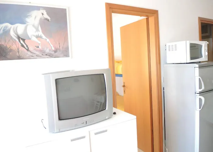 Lovely Flat With Shared Pool - Beahost 比比翁